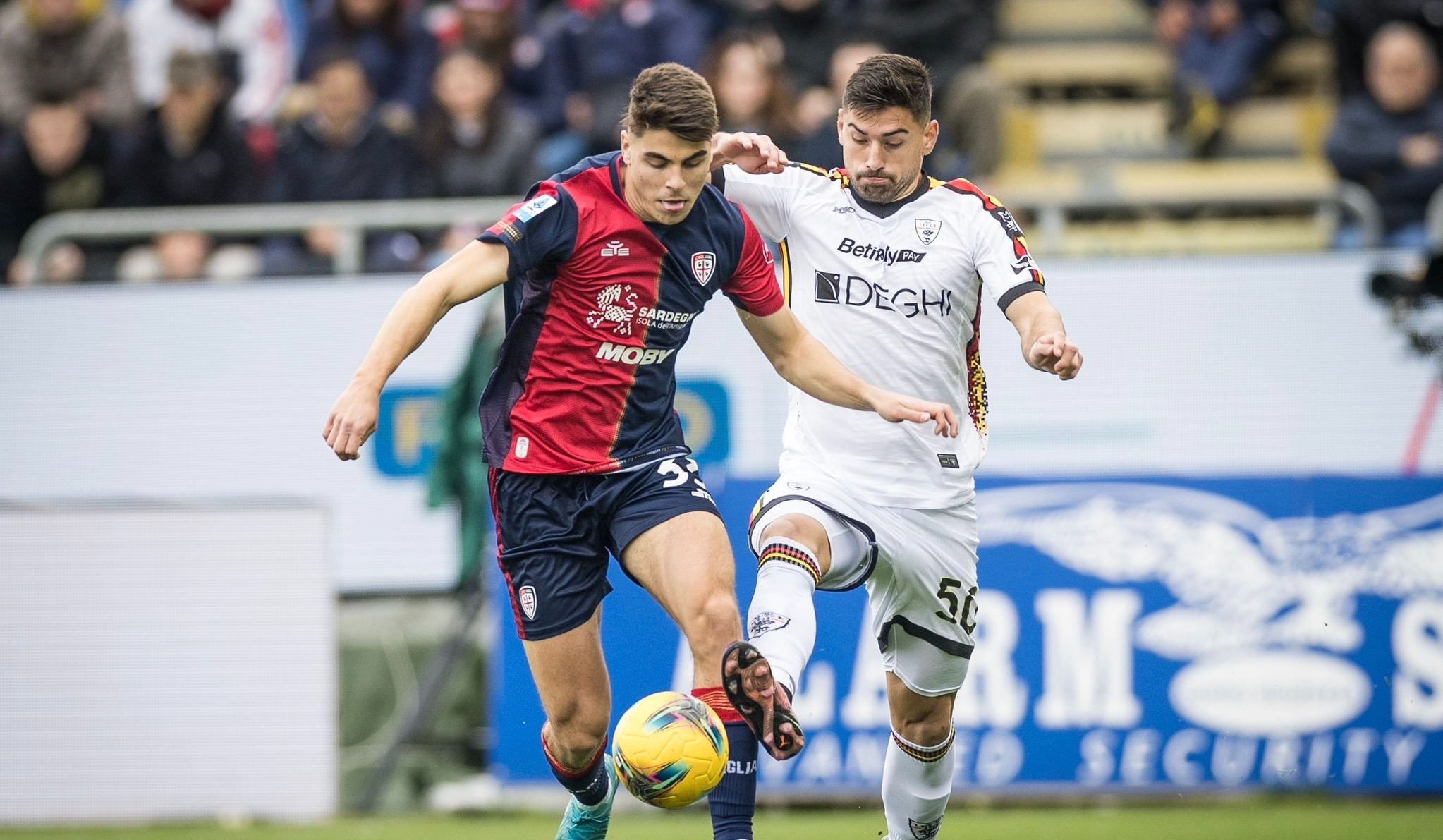 Cagliari vs Lecce